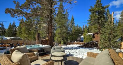 Pet Friendly & Tranquil Home with Hot Tub