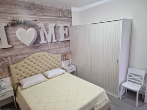 1 Schlafzimmer, Bügeleisen/Bügelbrett, kostenloses WLAN, Bettwäsche