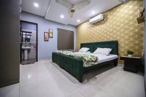 3 camere, ferro/asse da stiro, Wi-Fi