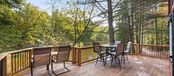 Secluded Riverfront Cottage | Sauna, Fire & Kayaks