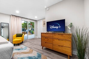 3 bedrooms, in-room safe, desk, iron/ironing board