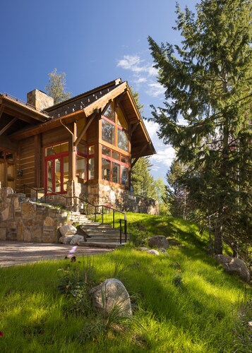 Outpost: Granite Ridge Chateau