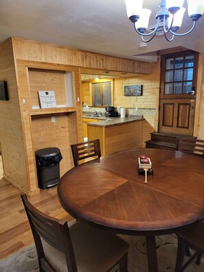 تناول الطعام