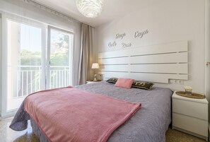 2 chambres, fer et planche à repasser, Wi-Fi gratuit, draps fournis