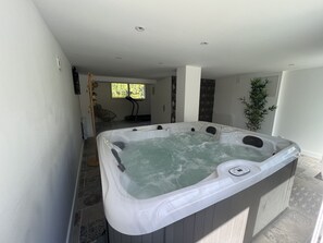 Interior - Casa Belavista, seine view and jacuzzi (Connelles)