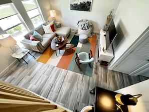 TV, DVD player, offices