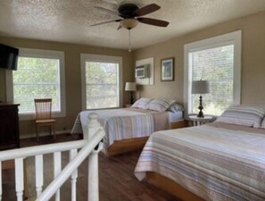 4 bedrooms, desk, travel crib, free WiFi