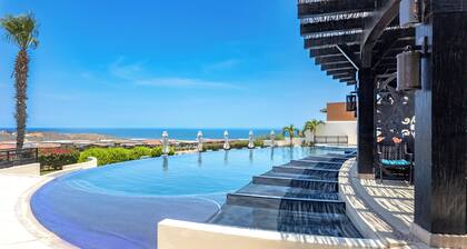 Serenity Ocean View 2 BR Condo in Quivira