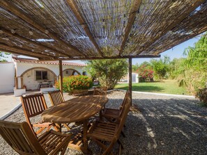 Outdoor dining - Cubo's Cortijo La Bolina / Private pool / Rural tourism (Cártama)
