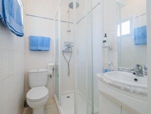 Shower, hair dryer, towels - Cubo's Cortijo La Bolina / Private pool / Rural tourism (Cártama)