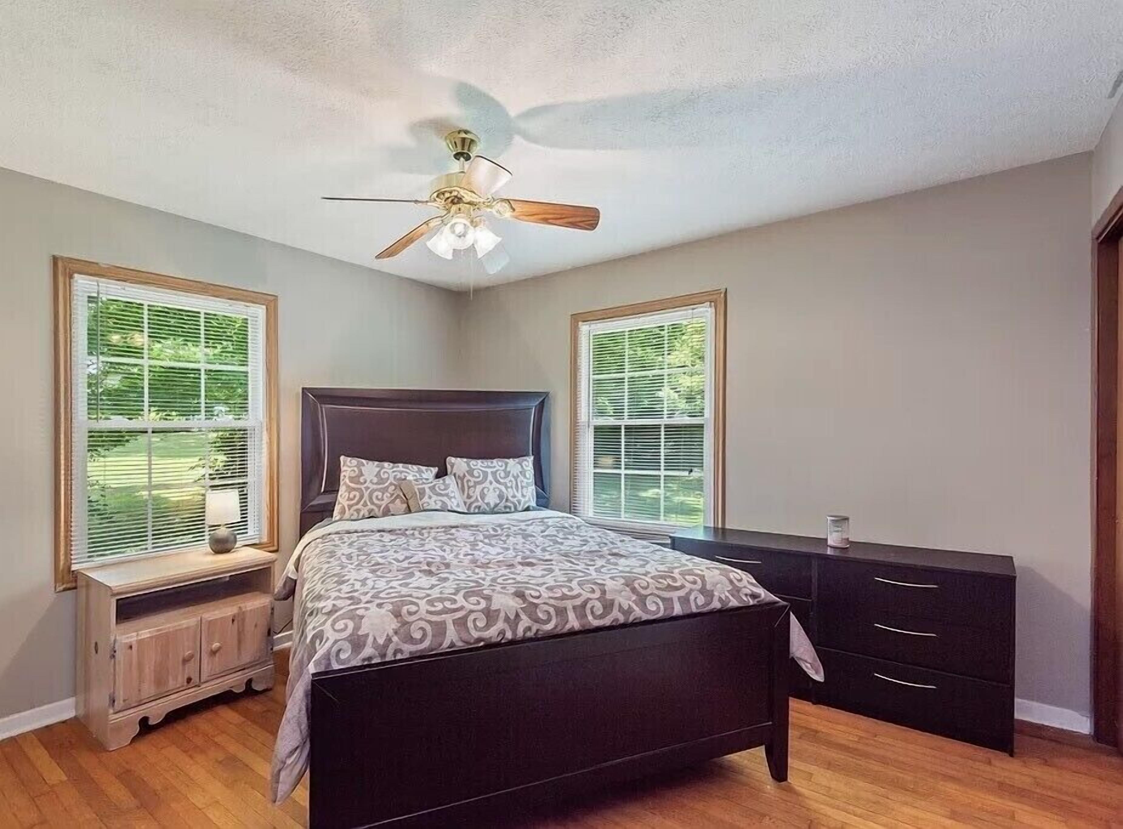 2 bedrooms, desk, iron/ironing board, free WiFi