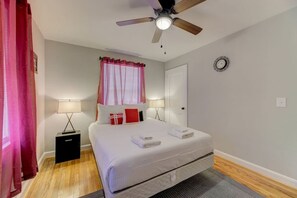 2 bedrooms, desk, iron/ironing board, travel cot