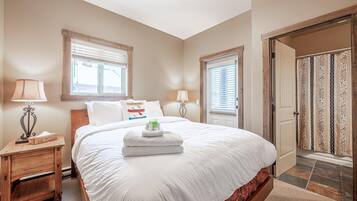 4 bedrooms, individually decorated, individually furnished