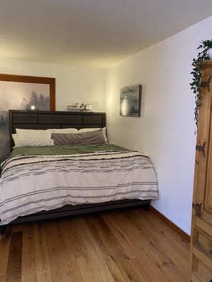 1 室のベッドルーム、アイロン / アイロン台、WiFi、ベッドシーツ