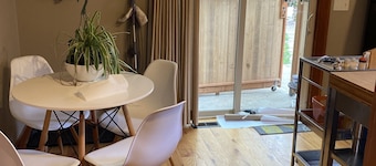 Peaceful+Cozy StudioApt-Steps to Central Sellwood