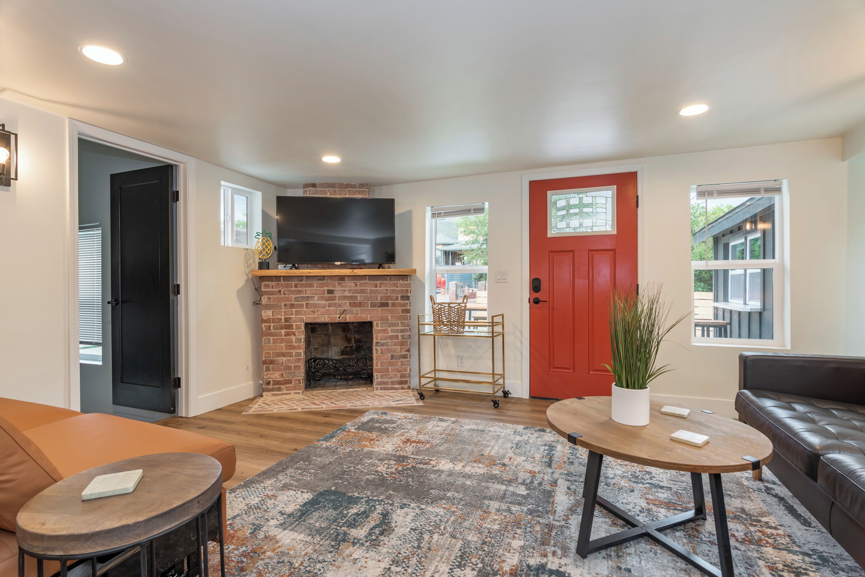 智能电视、壁炉