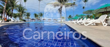 2 outdoor pools