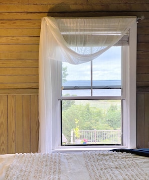 5 habitaciones, wifi y ropa de cama