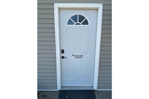 Mulholland Garden Apartment