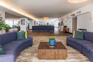 Lobby sitting area - Illinois Beach Hotel (Zion)