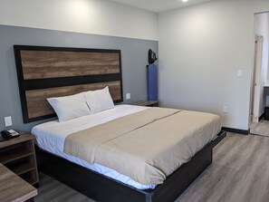 Ropa de cama de alta calidad, escritorio y sistema de insonorización 