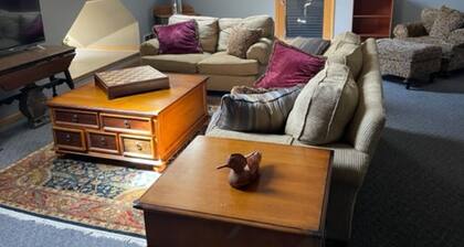 Private 2 bdr suite in historic Afton perfect for hiking, boating, skiing & more
