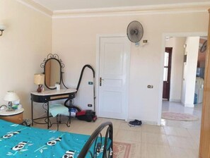 2 bedrooms