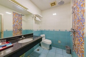 Bathroom - Fengcheng Business Hotel (Haikou Fengxiang Road) (Haikou)