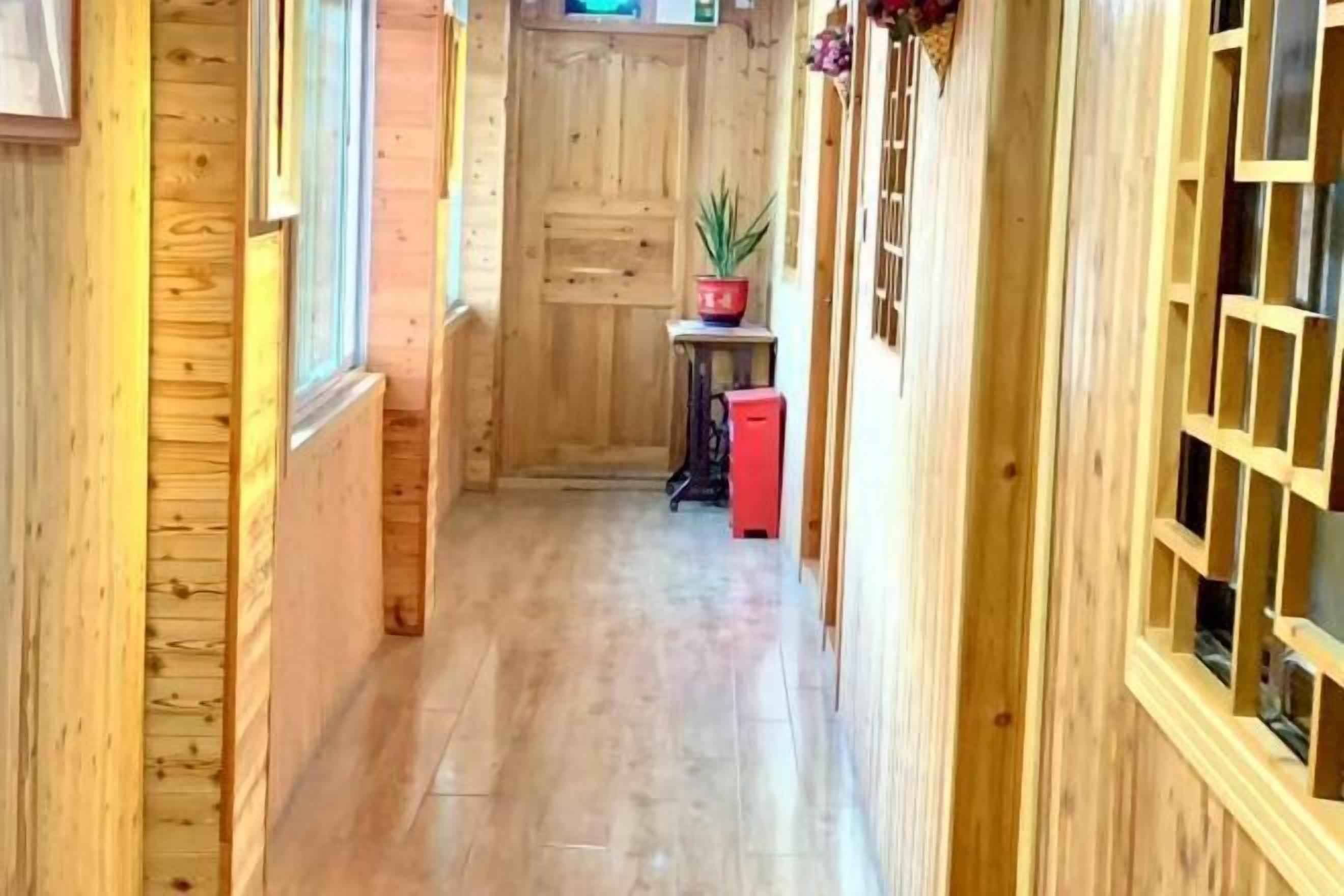 المنشأة من الداخل