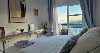 Full eyes sea view villa w. swimming pool, close to beach & golfs
