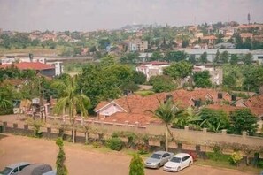 Estacionamiento en la propiedad 