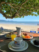 Desayuno bufé gratuito y diario