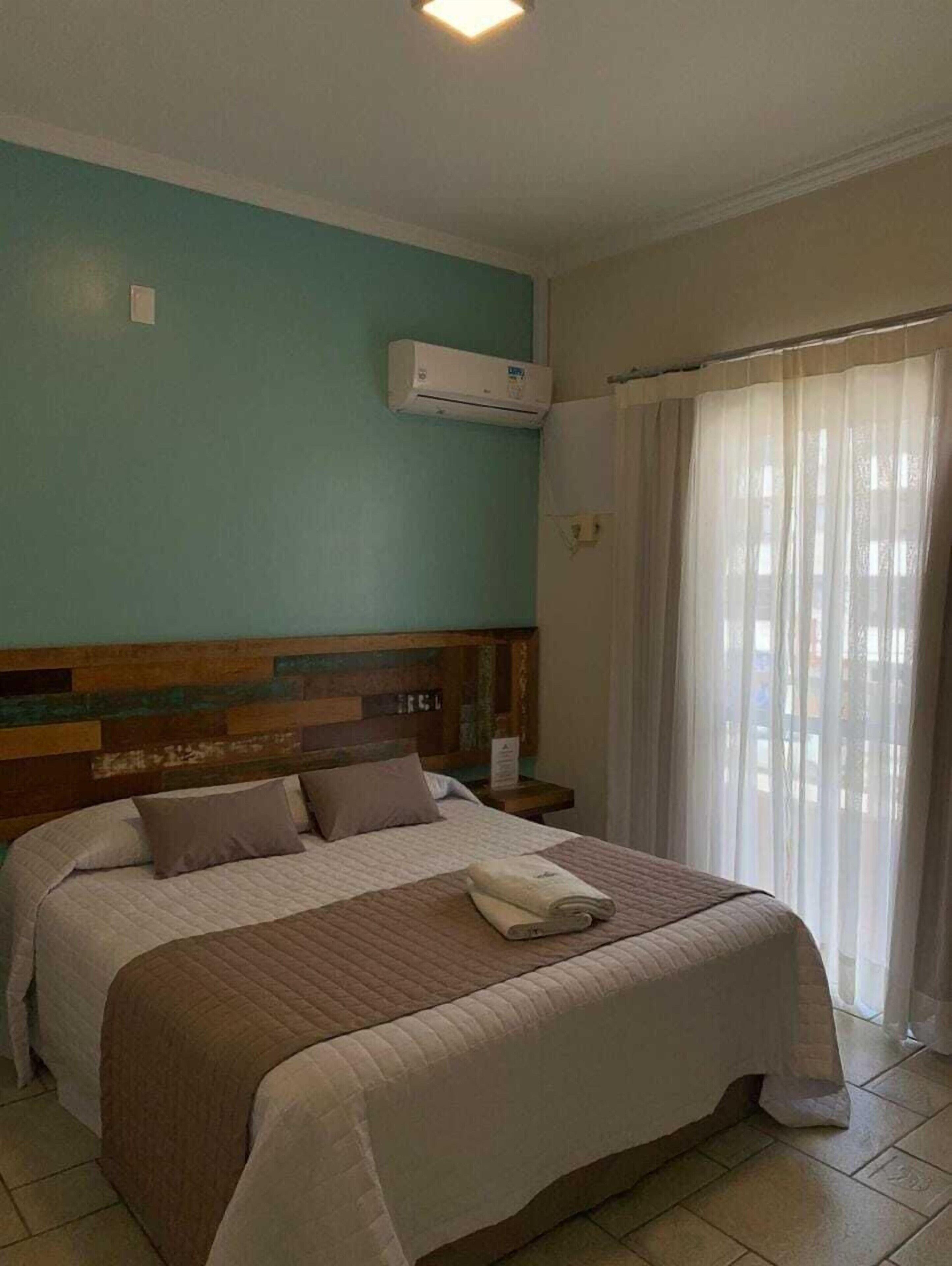 Blackout curtains, free WiFi, bed sheets