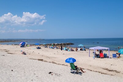 Cape Cod Bay Home w/ Deck + Private Beach Access