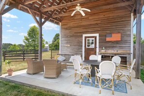 Outdoor dining - 39-Acre Retreat: Mtn Vistas, River, Pool & Trails (Dyke)