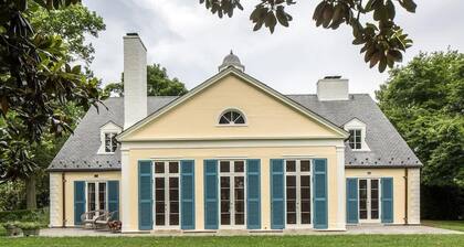 Colle | Historic Estate with Pool