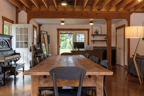 Interior - RockFish Estate | The 100 Collection | HotTub (Shipman)