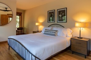 7 bedrooms, iron/ironing board, free WiFi, bed sheets - RockFish Estate | The 100 Collection | HotTub (Shipman)