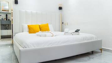 1 bedroom, travel crib, free WiFi