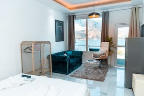 1 bedroom, travel crib, free WiFi, bed sheets
