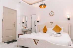 1 bedroom, travel cot, free WiFi, bed sheets