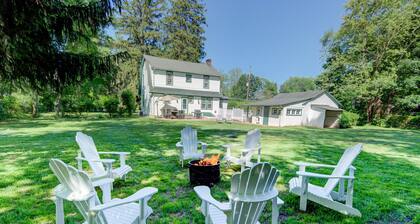 Magic Escape 4 BR Spacious Fully Fenced Backyard with Sauna