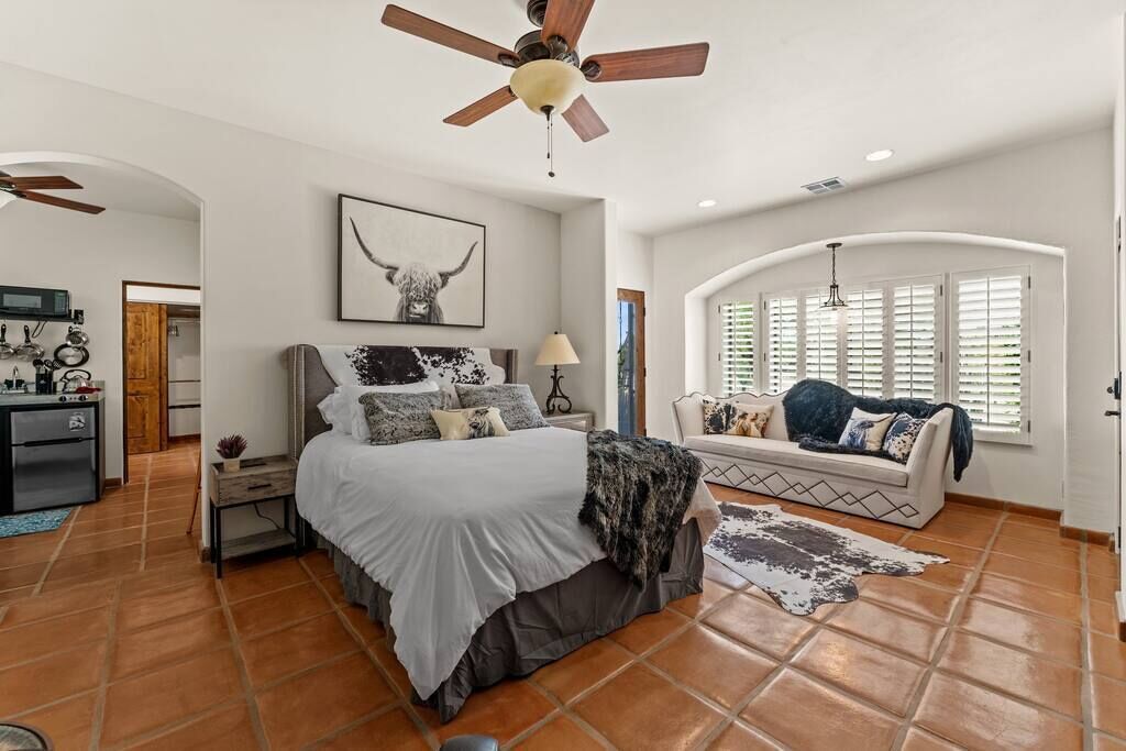 CASA Longhorn is a Charming Luxury casita