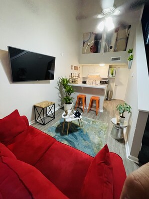 TV