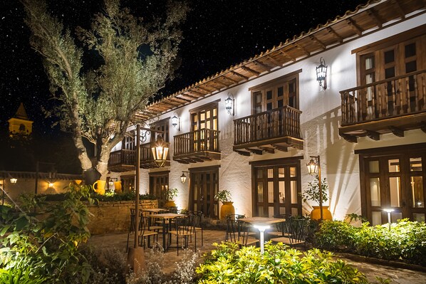 Fachada de la propiedad