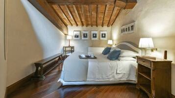 1 chambre, fer et planche Ă repasser, Wi-Fi, draps fournis