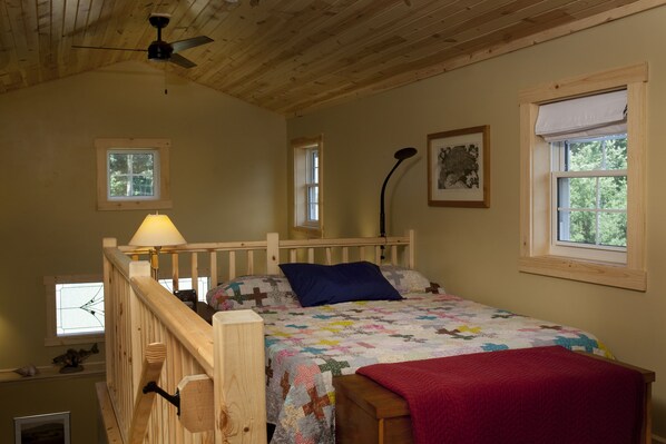 2 bedrooms, desk, free WiFi, bed sheets