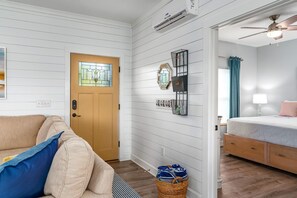 2 bedrooms, WiFi, bed sheets - Bonita Breeze (Gulf Shores)