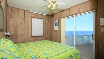 5 bedrooms, WiFi, bed sheets