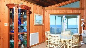 House, Berbilang Katil, Patio, Ocean View | Pemandangan dari bilik